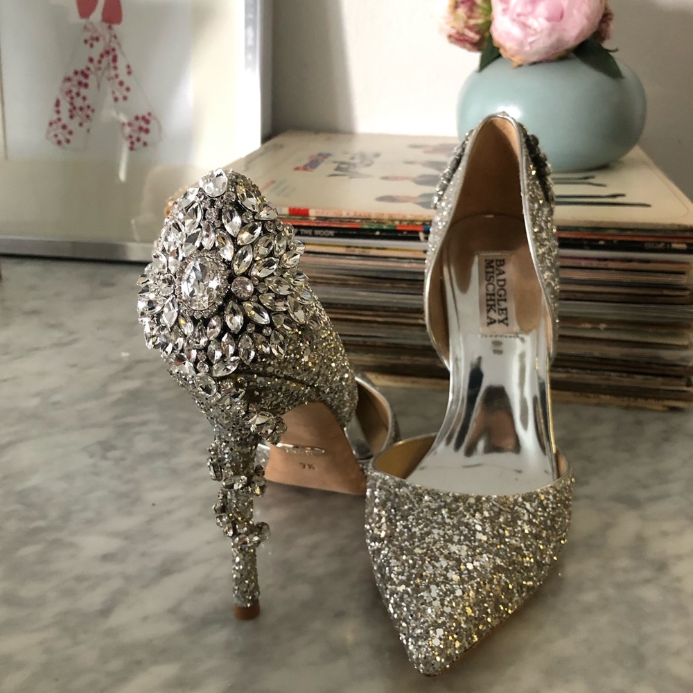 Badgley Mischka Glitter Pumps